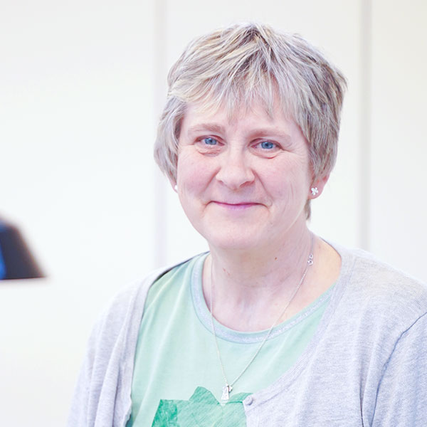 5_5 Anne Marie
